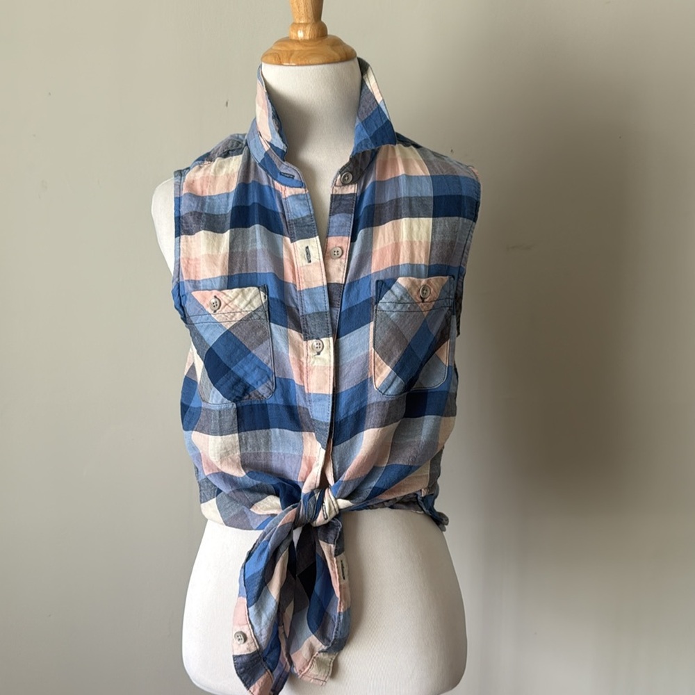 Mudd Blue and Pink Plaid Sleeveless Shirt sz Small